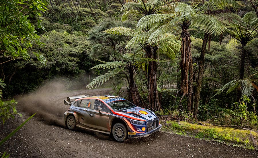 You are currently viewing WRC New Zealand: Tänak leads Evans by 0.2s, Breen retires