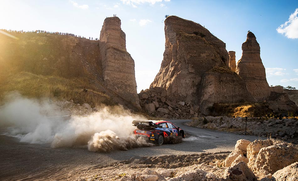 You are currently viewing Rally Mexico: Lappi leads Ogier after Friday, problems for Tänak