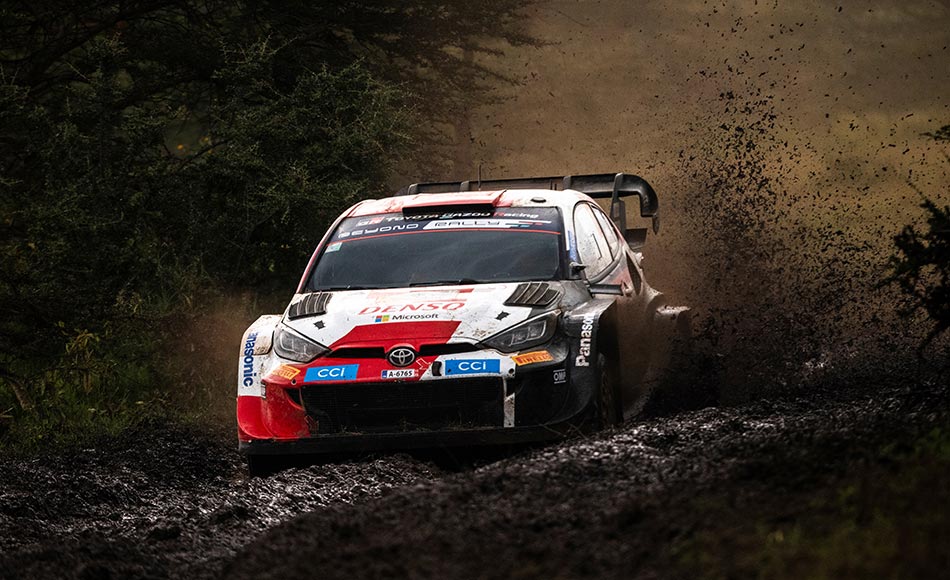 You are currently viewing Safari Rally: Rovanperä halves Ogier’s lead in rain-hit final stage