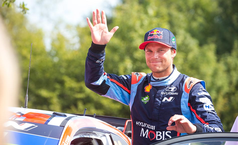 You are currently viewing Hyundai completes 2024 WRC line-up with Mikkelsen & Sordo